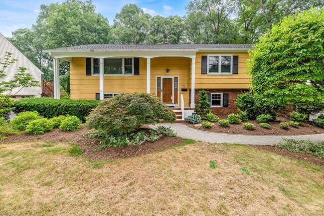 property at 10 Lyncrest Dr