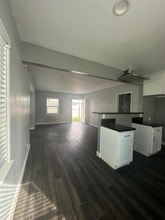 5838 Autry Ave in Lakewood, CA - Building Photo - Building Photo