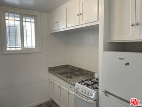 1620 S St Andrews Pl in Los Angeles, CA - Building Photo - Building Photo