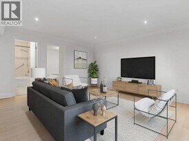 4352 Carolyn Dr in North Vancouver, BC - Building Photo