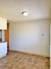 27 Scoles Ct in Sacramento, CA - Building Photo - Building Photo