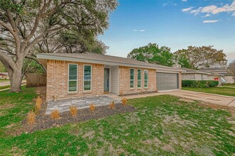 2330 Grindstone Ln in Sugar Land, TX - Building Photo - Building Photo