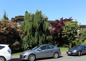 Sunny Lodge in Vancouver, BC - Building Photo