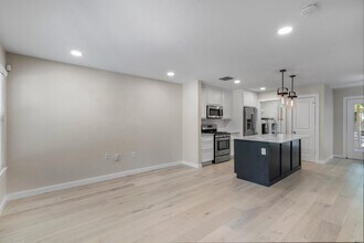 2535 Sol Wilson Ave in Austin, TX - Building Photo - Building Photo