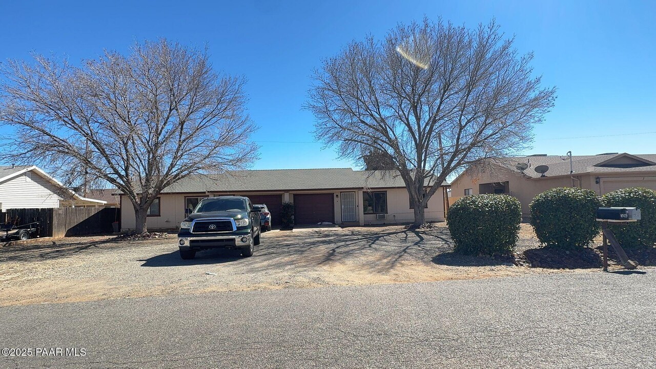 3055 N Corrine Dr in Prescott Valley, AZ - Building Photo