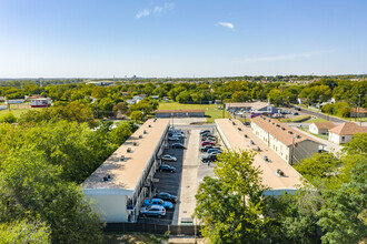 306 N Gilmer St in Killeen, TX - Building Photo - Building Photo