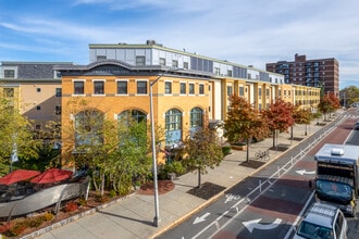 Trolley Square in Cambridge, MA - Foto de edificio - Building Photo