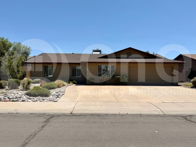 property at 1653 E Bishop Dr