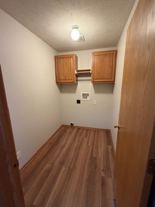 1661 SW 27th St in Lincoln, NE - Building Photo - Building Photo