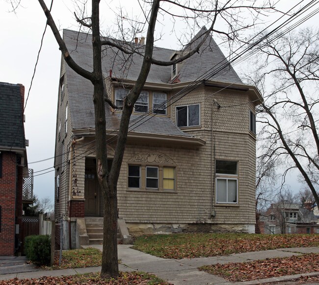 940 Summit Ave in Cincinnati, OH - Foto de edificio - Building Photo