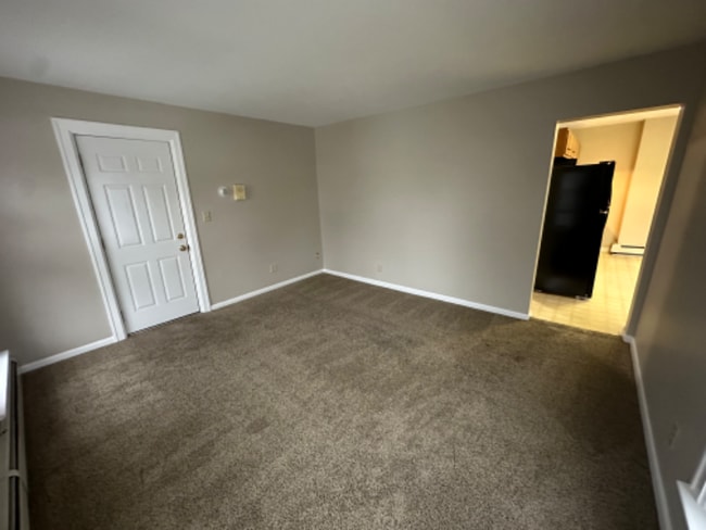 22 Grove St in Baldwinsville, NY - Foto de edificio - Building Photo