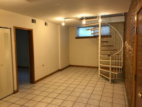4929 N Kedzie Ave in Chicago, IL - Building Photo - Building Photo