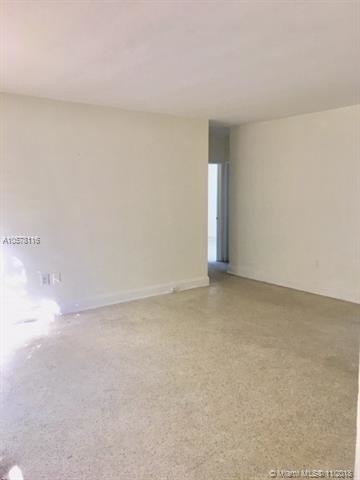 824 82nd St-Unit -2 in Miami Beach, FL - Foto de edificio - Building Photo