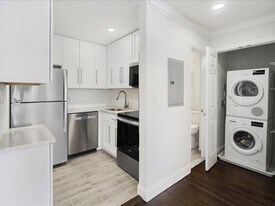 40 Roseland Avenue in Caldwell, NJ - Building Photo