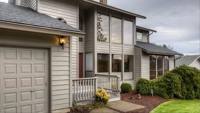 1375 Tiburon Ct SE in Salem, OR - Foto de edificio - Building Photo