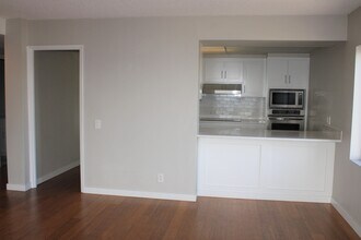 2211 SW 1st Ave, Unit 1102 in Portland, OR - Building Photo - Building Photo