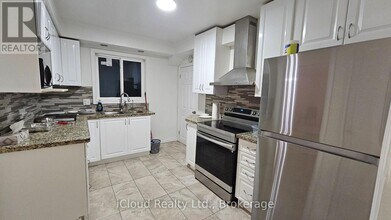 1393 Birchmount Rd in Toronto, ON - Building Photo - Building Photo