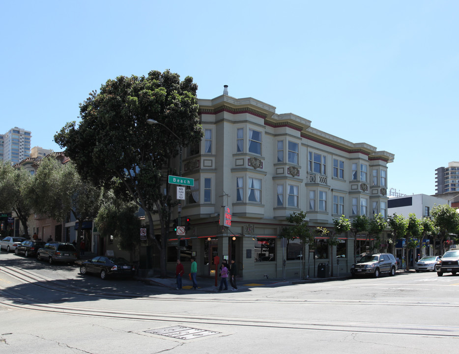 717-719 Beach St in San Francisco, CA - Building Photo