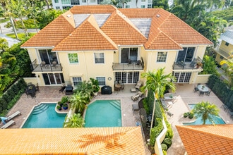 265-285 2nd Ave S in Naples, FL - Building Photo - Building Photo