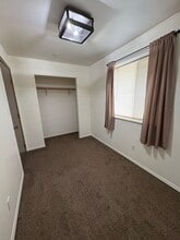 107 N Forest Dr, Unit A in Kenai, AK - Building Photo - Building Photo