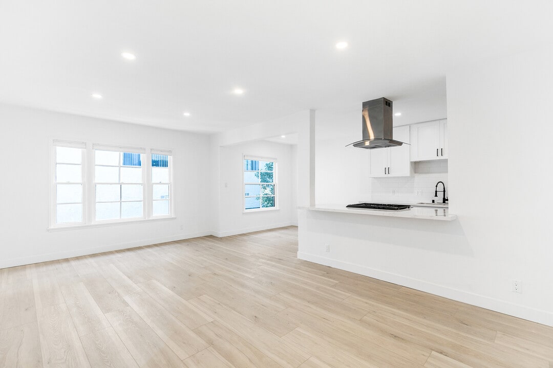 408 N Maple Dr in Beverly Hills, CA - Building Photo