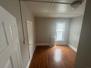 139 Winthrop St in New Britain, CT - Building Photo - Building Photo
