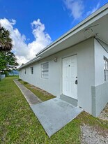 1107 N 21st St in Fort Pierce, FL - Building Photo