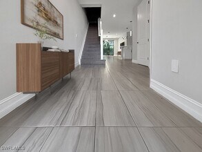 7324 Rockefeller Dr in Naples, FL - Building Photo - Building Photo