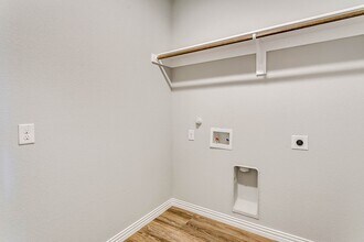 5604 McLanahan Ln in Crowley, TX - Building Photo - Building Photo