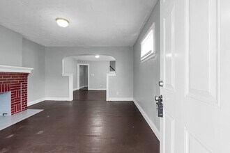 1125-1127-1127 E 20th Ave in Columbus, OH - Foto de edificio - Building Photo