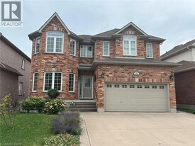 48 Fitzgerald Dr in Cambridge, ON - Building Photo