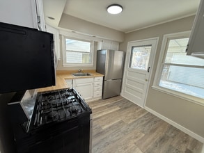 5326 Rawlings Dr in Dayton, OH - Foto de edificio - Building Photo