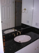 200 Elm St, Unit 108 in San Mateo, CA - Building Photo - Building Photo