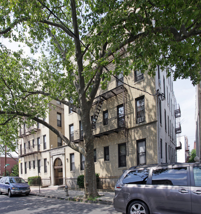 Helen Court in Brooklyn, NY - Building Photo - Building Photo