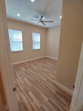 4926 Weeping Willow Rd in Houston, TX - Building Photo - Building Photo