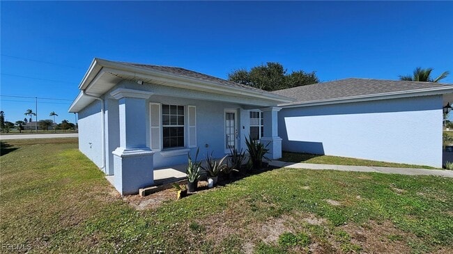 1316 NE 16th Pl in Cape Coral, FL - Building Photo - Building Photo