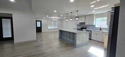 3809 Buddy Owens Blvd in McAllen, TX - Building Photo - Building Photo