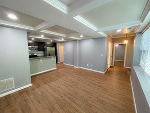 2637 Twin Oaks Dr NW in Marietta, GA - Building Photo - Building Photo