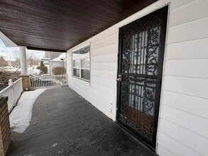 17407 Woodbury Ave in Cleveland, OH - Building Photo - Building Photo