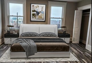 808 Bay Ridge Ave in Pittsburgh, PA - Foto de edificio - Building Photo