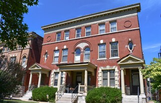 5157 Waterman Blvd in St. Louis, MO - Building Photo