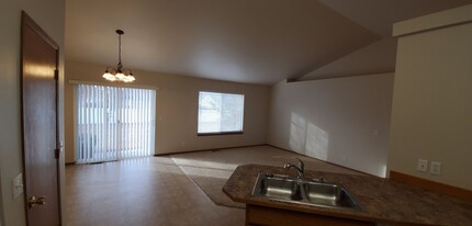 2827 N Ivy Ln in Post Falls, ID - Building Photo - Building Photo