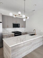 4625 S Michigan Ave in Chicago, IL - Building Photo - Building Photo