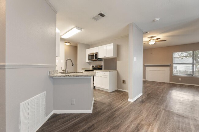 4122 Alaskian Sunrise in San Antonio, TX - Building Photo - Building Photo