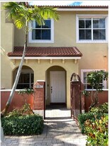 3387 Merrick Ct in Margate, FL - Building Photo