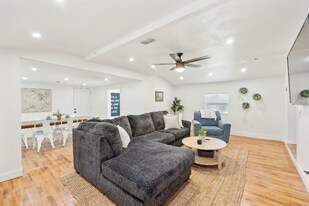 229 Sherman Dr in Pottsboro, TX - Building Photo