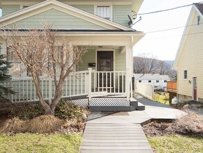 10 Wallace Aveune in Rutland, VT - Building Photo - Building Photo