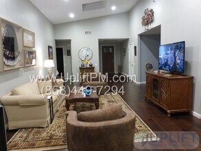 14333 Sandown Ct in Poway, CA - Building Photo - Building Photo