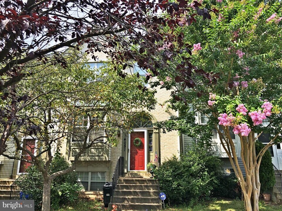 14051 Jump Dr in Germantown, MD - Building Photo