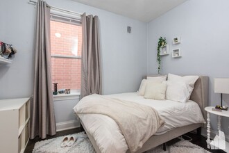 1538 W Wrightwood Ave, Unit 3 in Chicago, IL - Building Photo - Building Photo